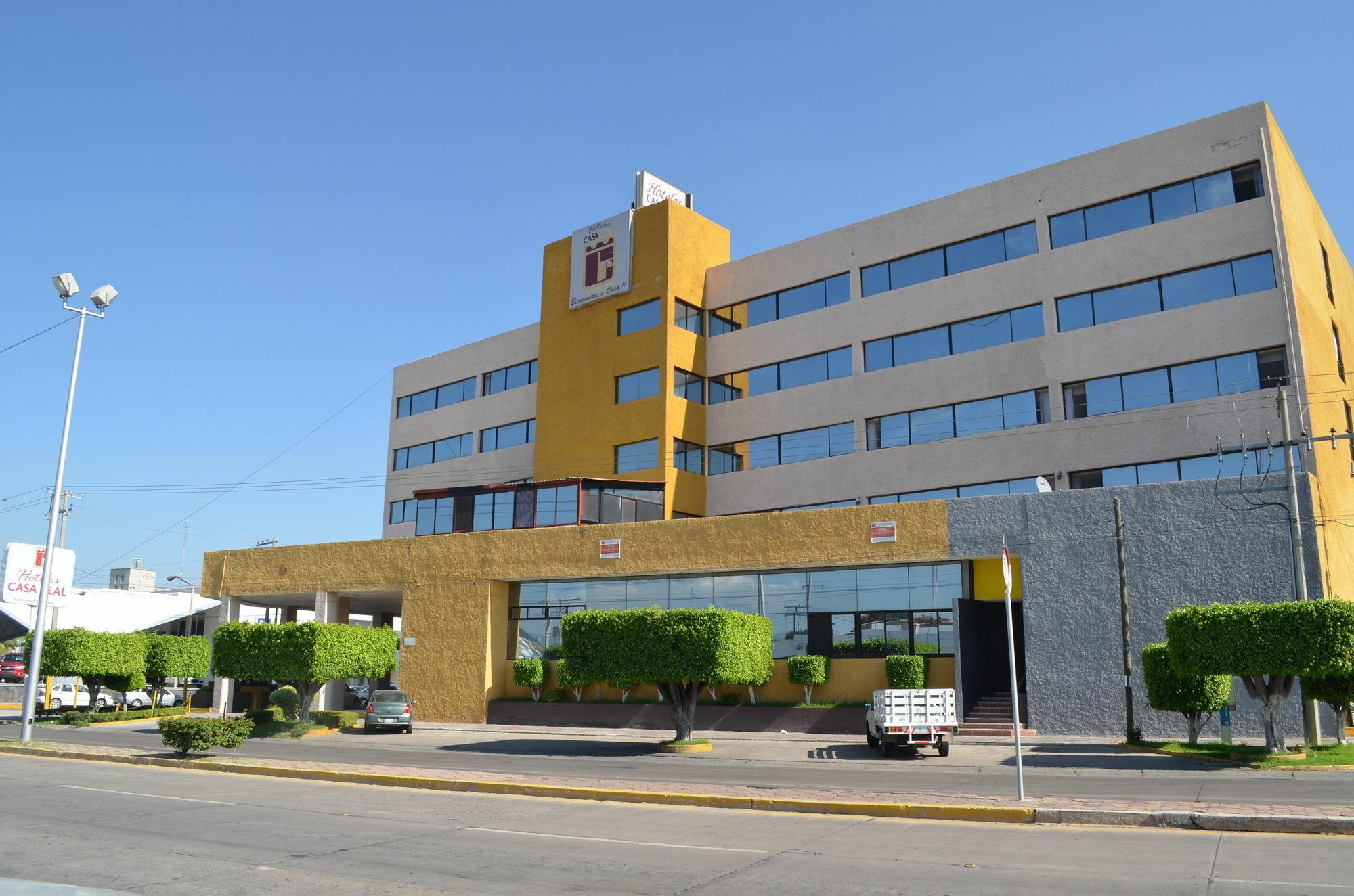 Capital O Hotel Casa Real Celaya Celaya  Bagian luar foto